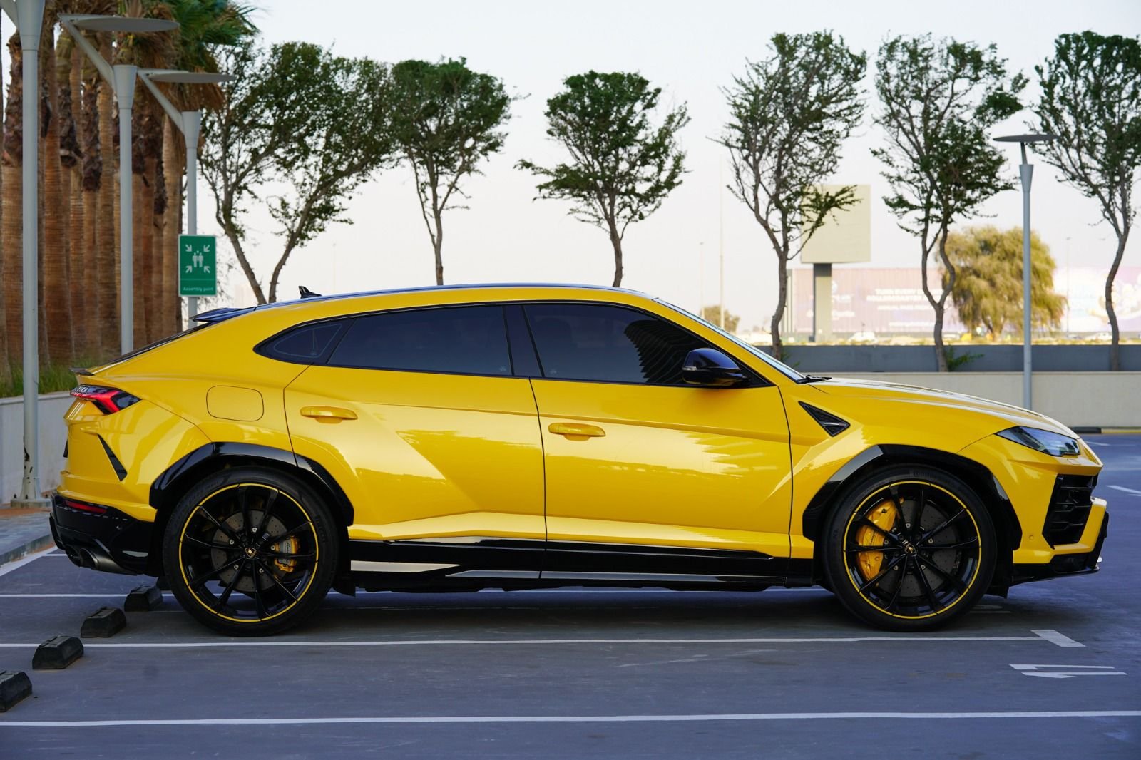 Book your car now without deposit and enjoy your time