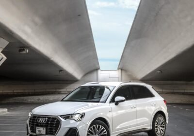 AUDI-Q32022-1